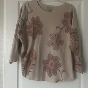 LIKE NEW Sioni Dolman sleeve Cream Floral Top size XL